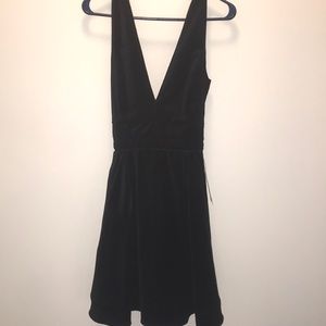 Lauren James V-neck velvet black dress. NWT